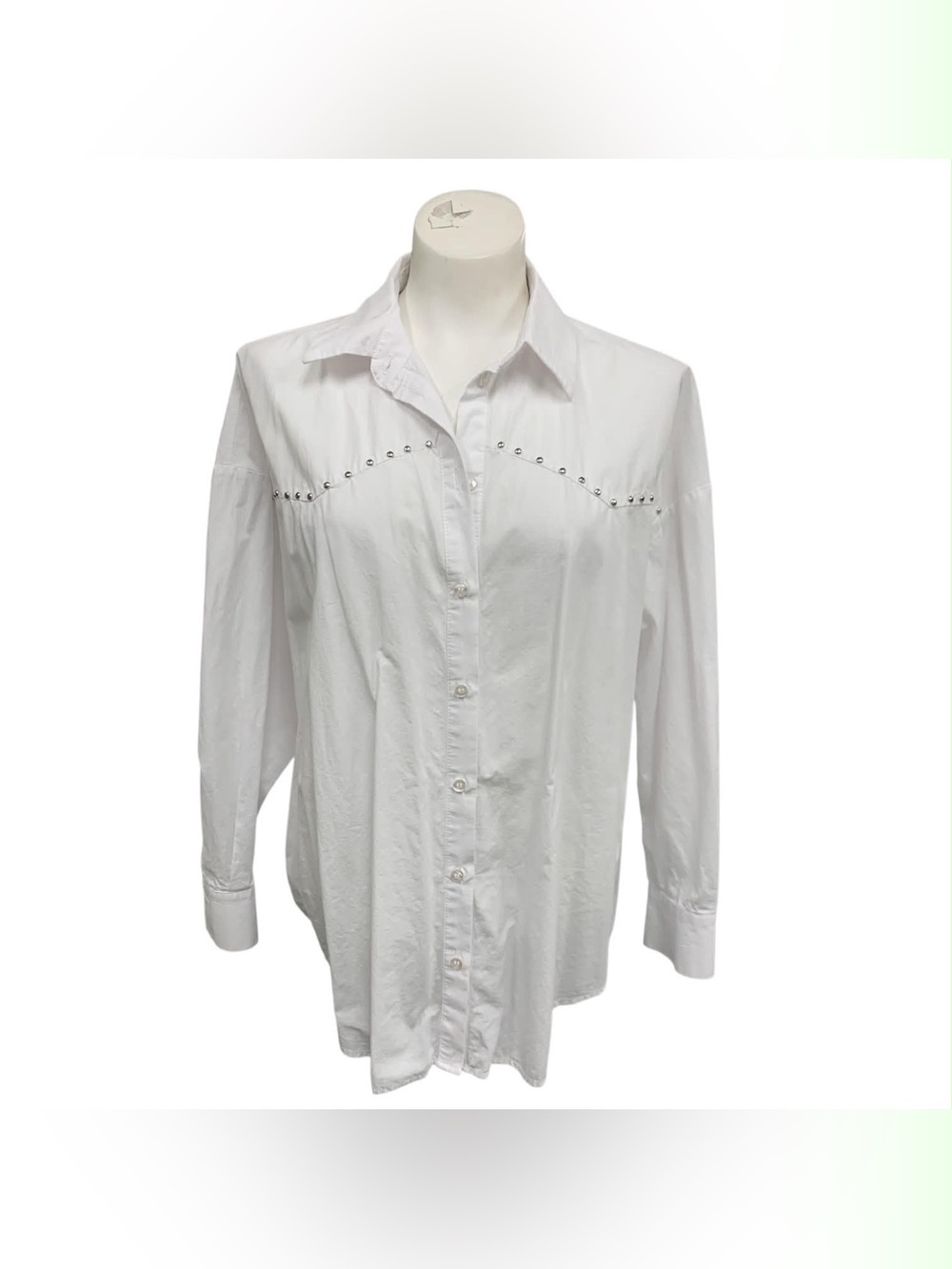 Zara White Button-Down Shirt with Stud Trim Size M